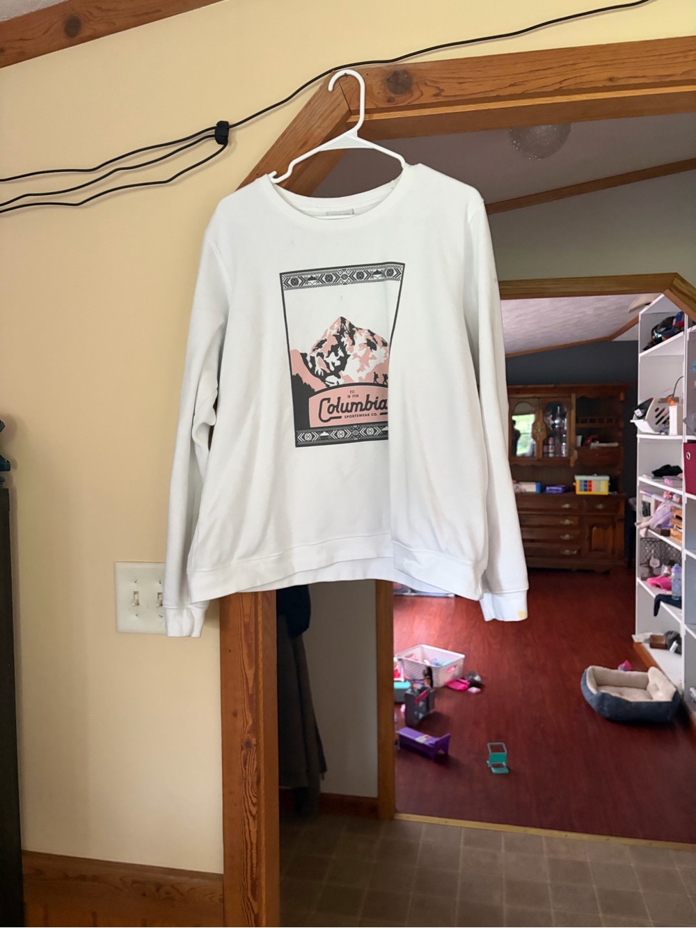 Columbia White Sweatshirt with Pink Mountain Graphic